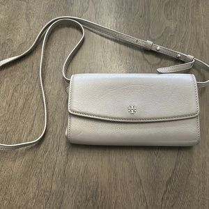 Tory Burch crossbody wallet
